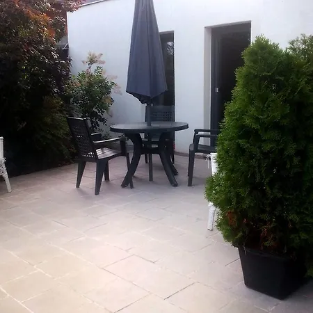 An Der Elsterbruecke Πανδοχείο